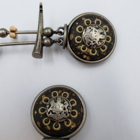 Asian inspired Steampunk Goth Clip On Earrings - Picture 7 of 9
